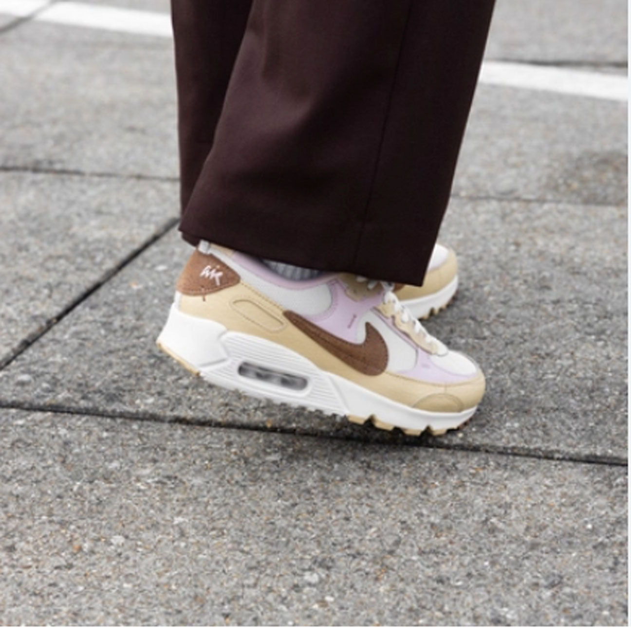 Nike Air Max 90 Neapolitan womens sneaker with mesh and leather upper warm neutral tones and visible Air cushioning
