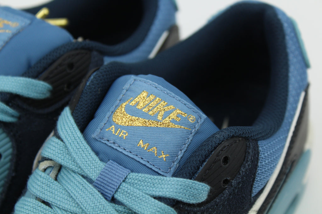 Nike Air Max 90 Premium 'Armory Navy' features suede and leather layers in deep navy tones. A premium twist on the classic silhouette for a clean, everyday streetwear fit.