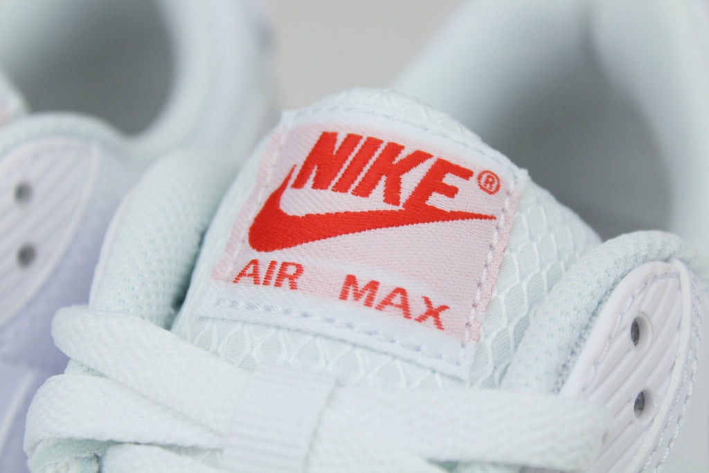 Nike Air Max 90 White & Light Crimson – Retro Running Sneakers, Premium Leather Lifestyle Shoes, Iconic Streetwear Trainers
