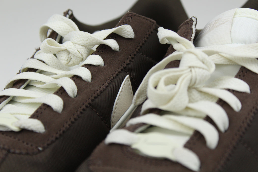 Nike Cortez Textile – Classic Retro Running Sneakers, Lightweight Fabric Lifestyle Shoes, Timeless Streetwear Trainers