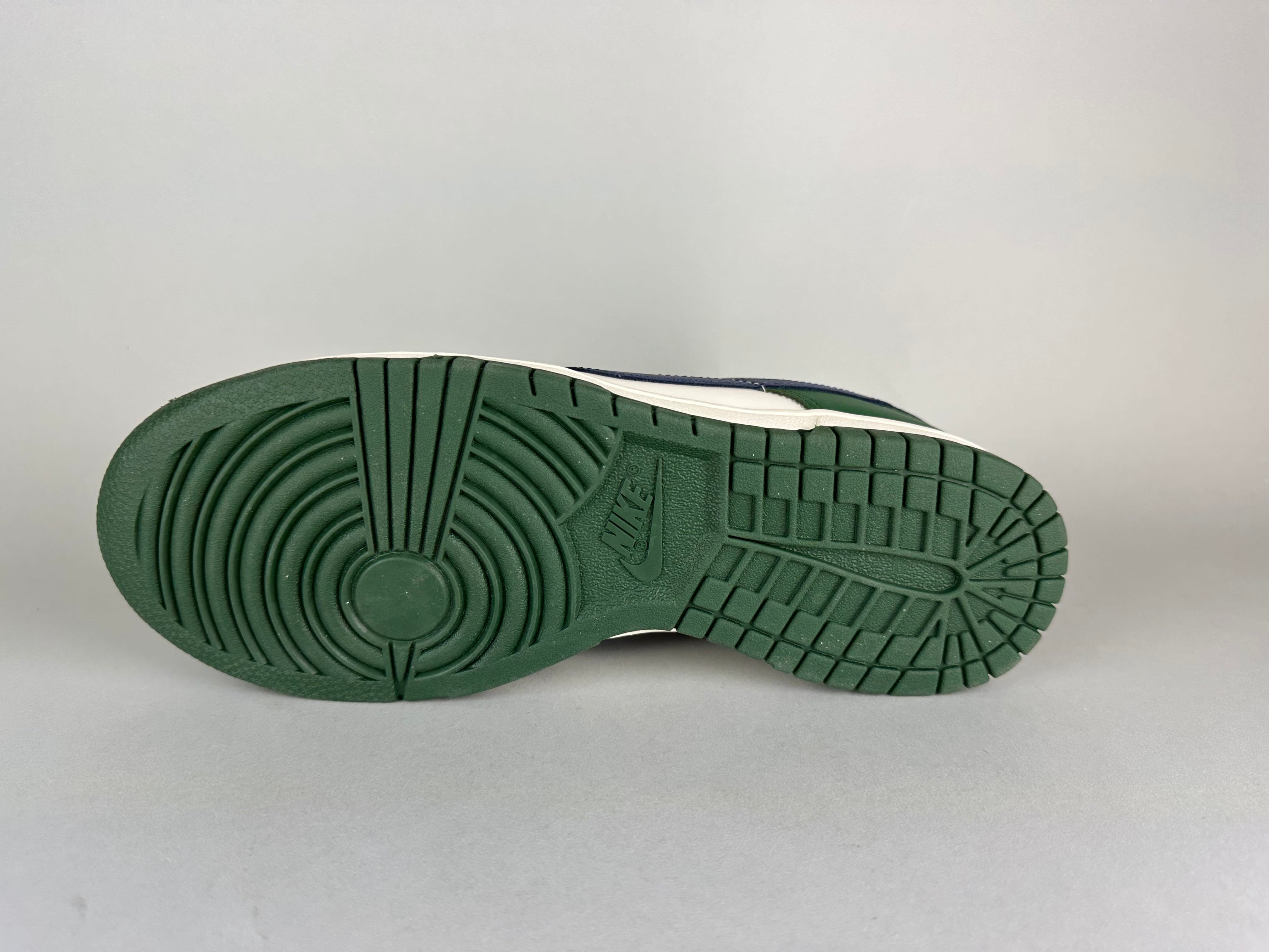 Nike Dunk Low 'Gorge Green' (W) - Size 38.5 (ARCHIVE)