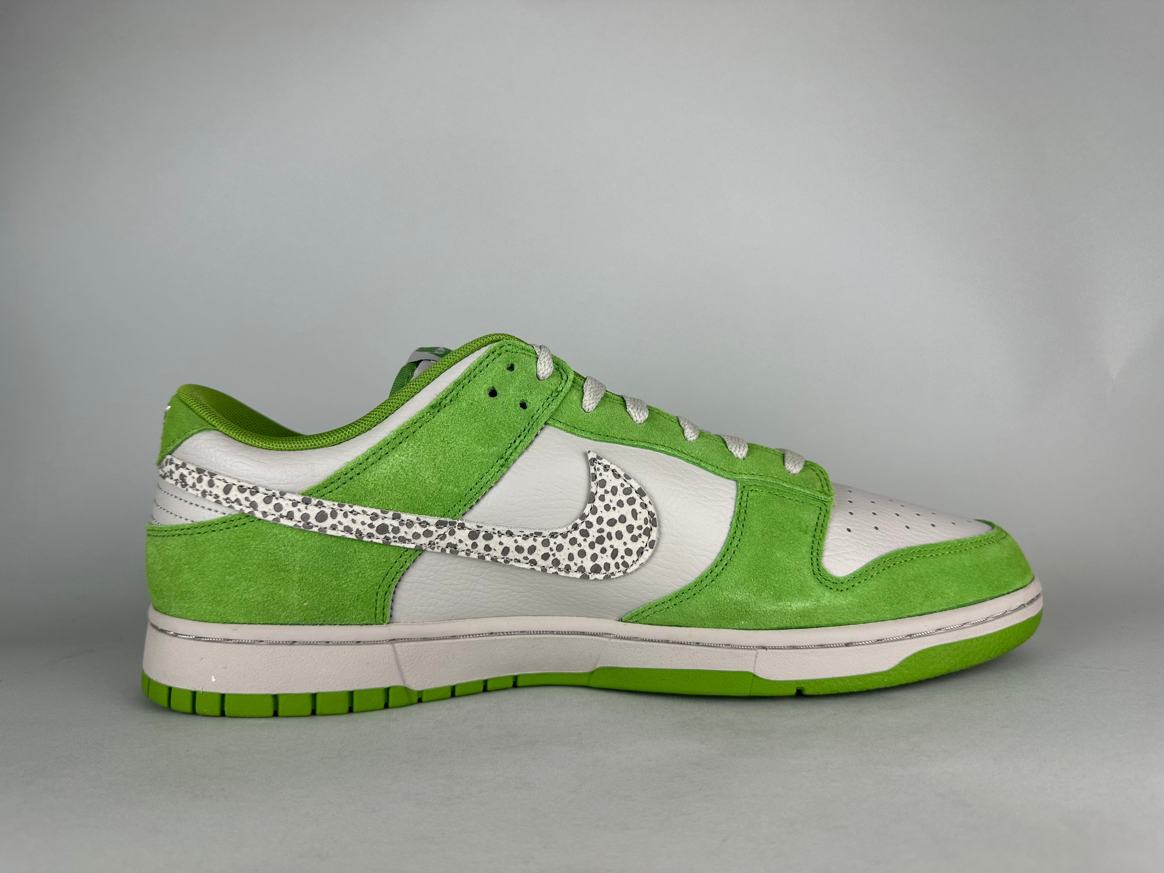 Nike Dunk Low Safari Swoosh 'Chlorophyll' - Size 49.5 (ARCHIVE)
