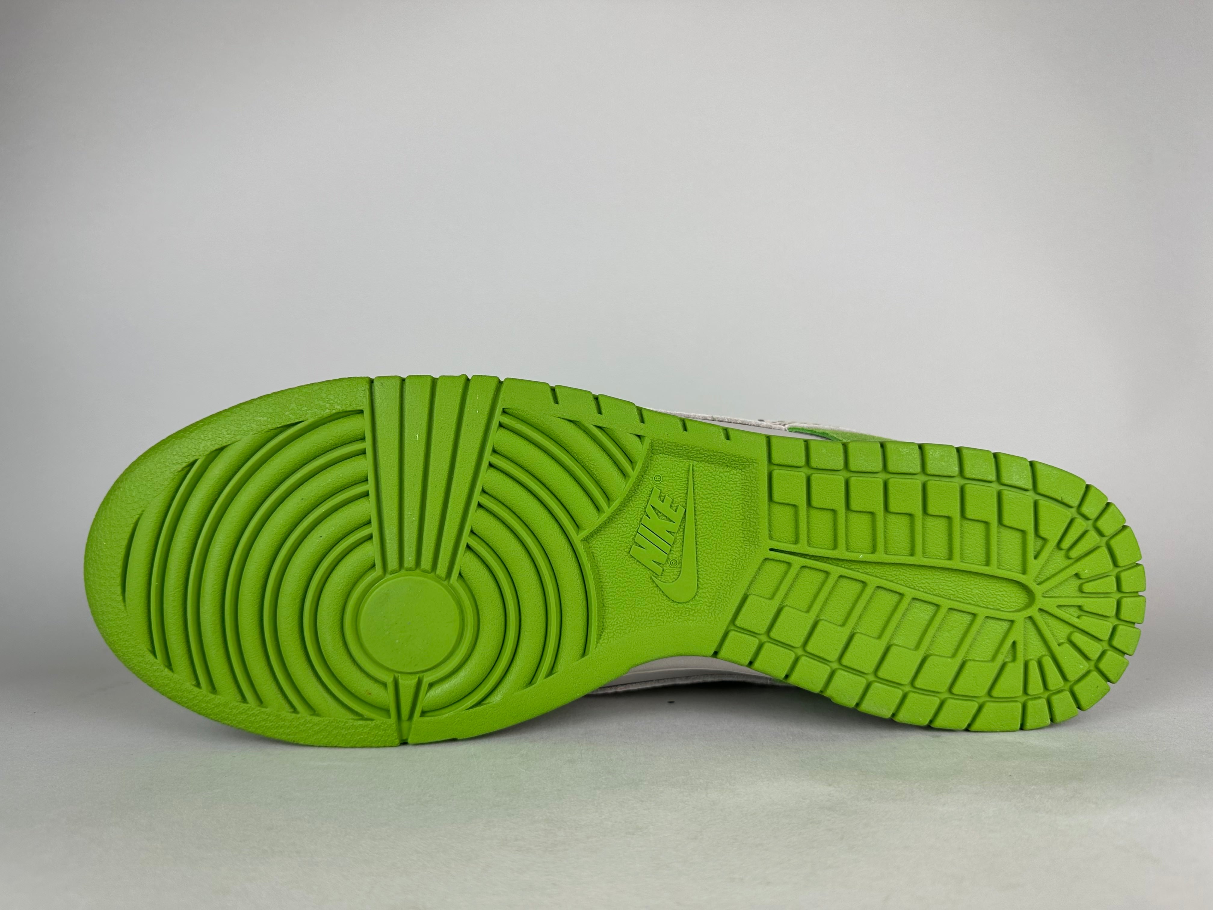 Nike Dunk Low Safari Swoosh 'Chlorophyll' - Size 49.5 (ARCHIVE)