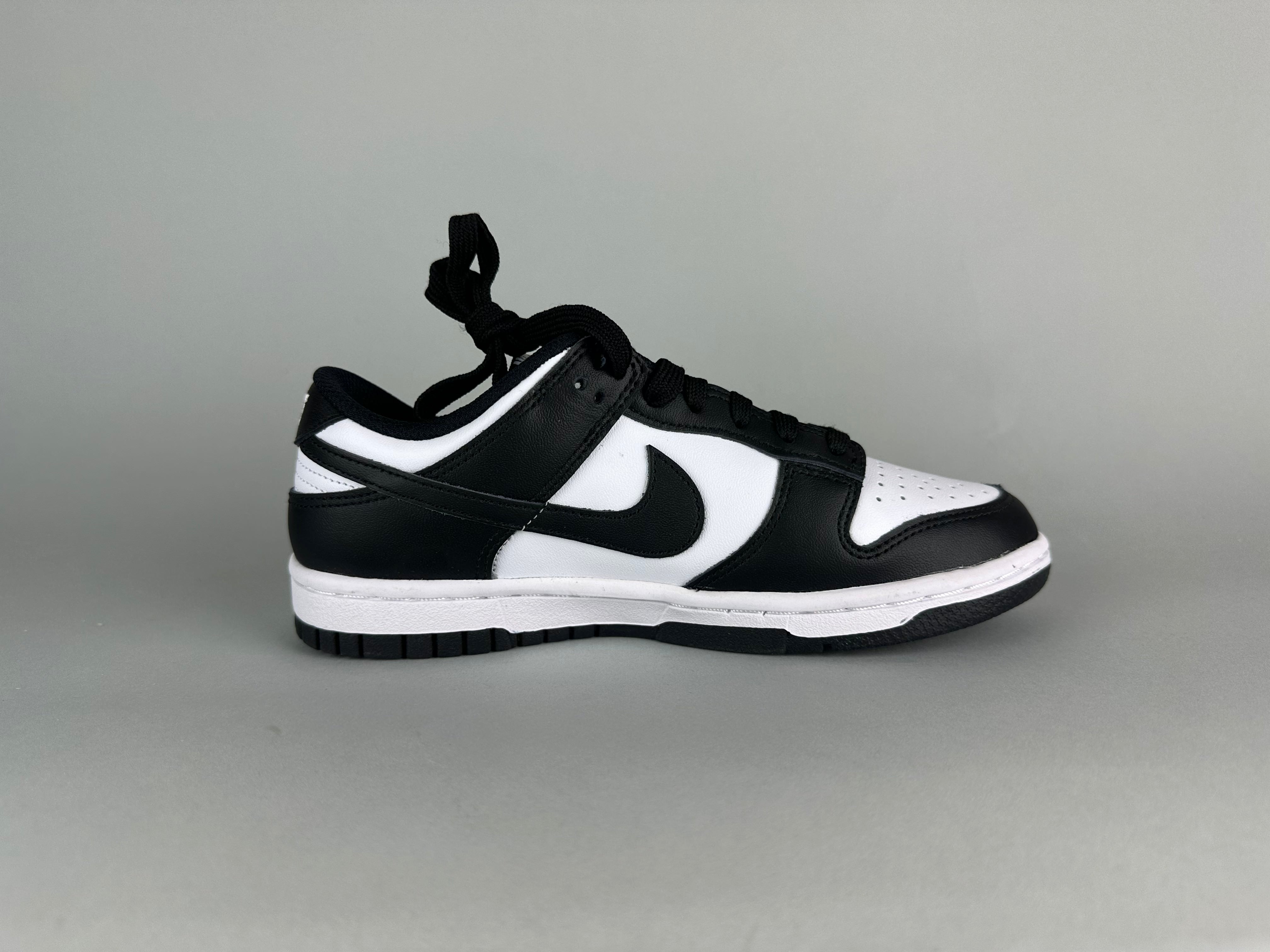 Nike Wmns Dunk Low 'Black White' - Taille 36.5 (ARCHIVE)