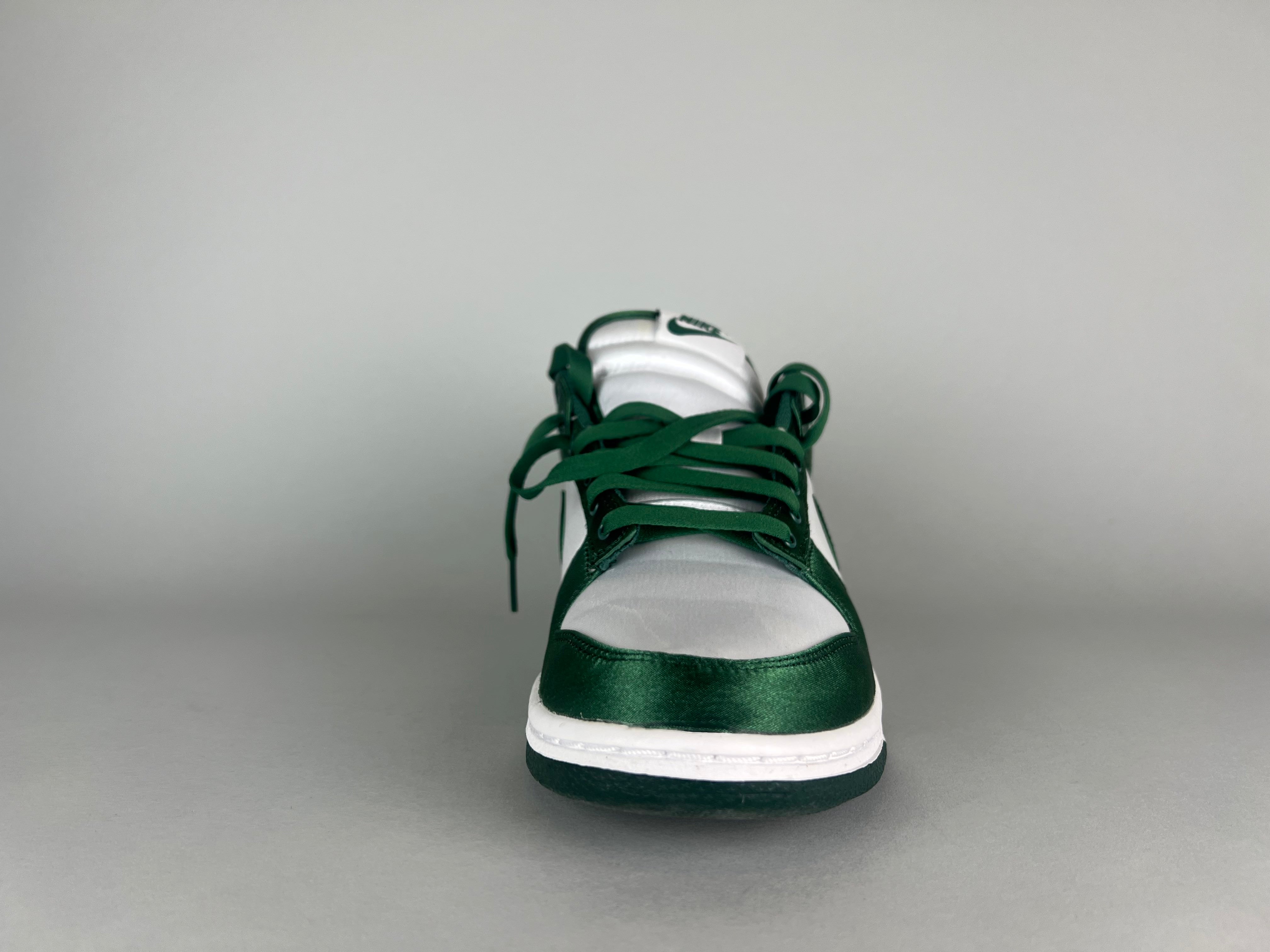 Nike Wmns Dunk Low 'Satin Green' - Size 39 (ARCHIVE)
