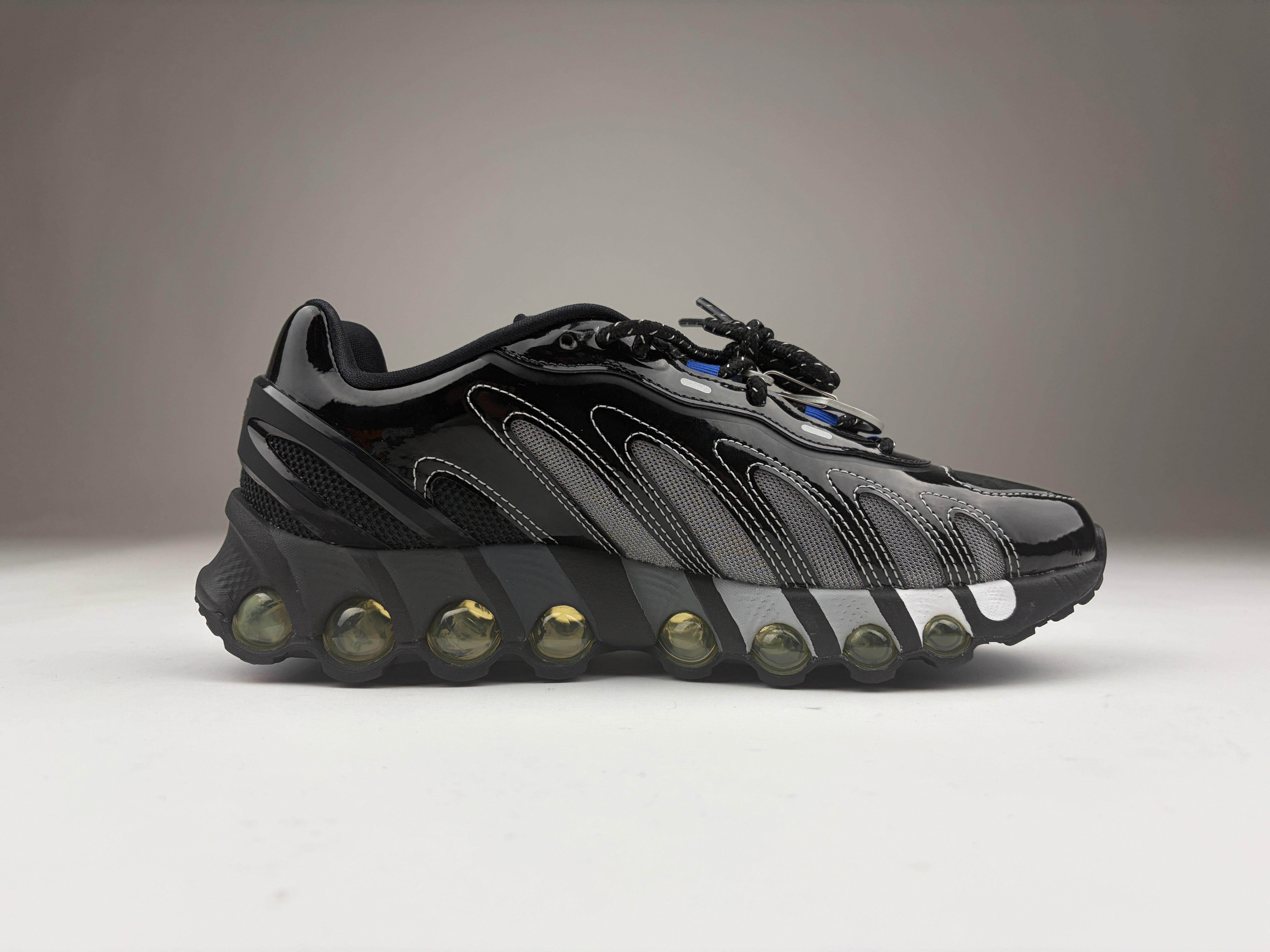 Patta x Nike Air Max DN8 'Black Metallic Silver' Size 40.5 (ARCHIVE)