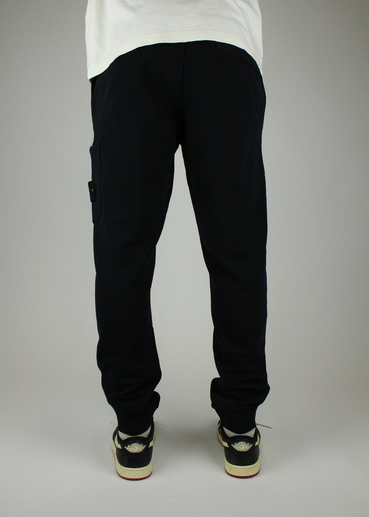 Shop the Stone Island Felpa Sweatpants 'Black' – premium cotton joggers with a relaxed fit, elasticated waistband, and subtle branding for versatile streetwear style.