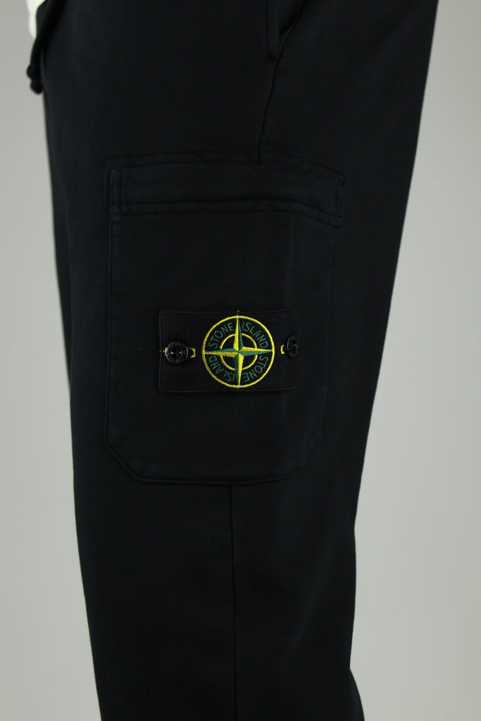 Shop the Stone Island Felpa Sweatpants 'Black' – premium cotton joggers with a relaxed fit, elasticated waistband, and subtle branding for versatile streetwear style.