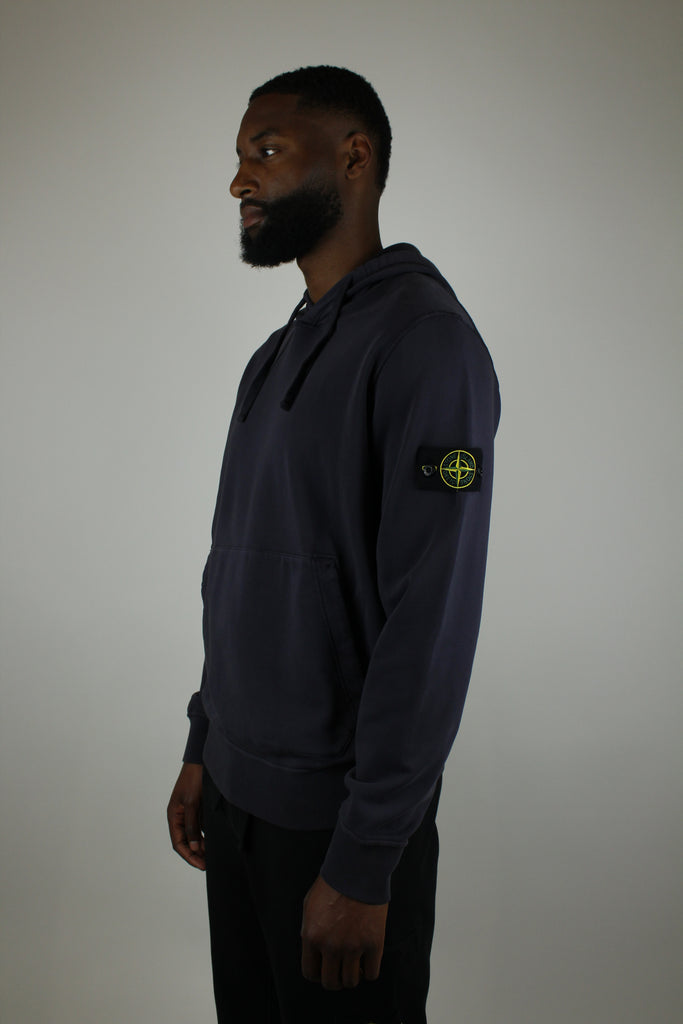 Shop the Stone Island Felpa Hoodie 'Ink Blue' – a premium cotton hoodie with a relaxed fit, iconic compass patch, and versatile deep blue finish for refined streetwear style.