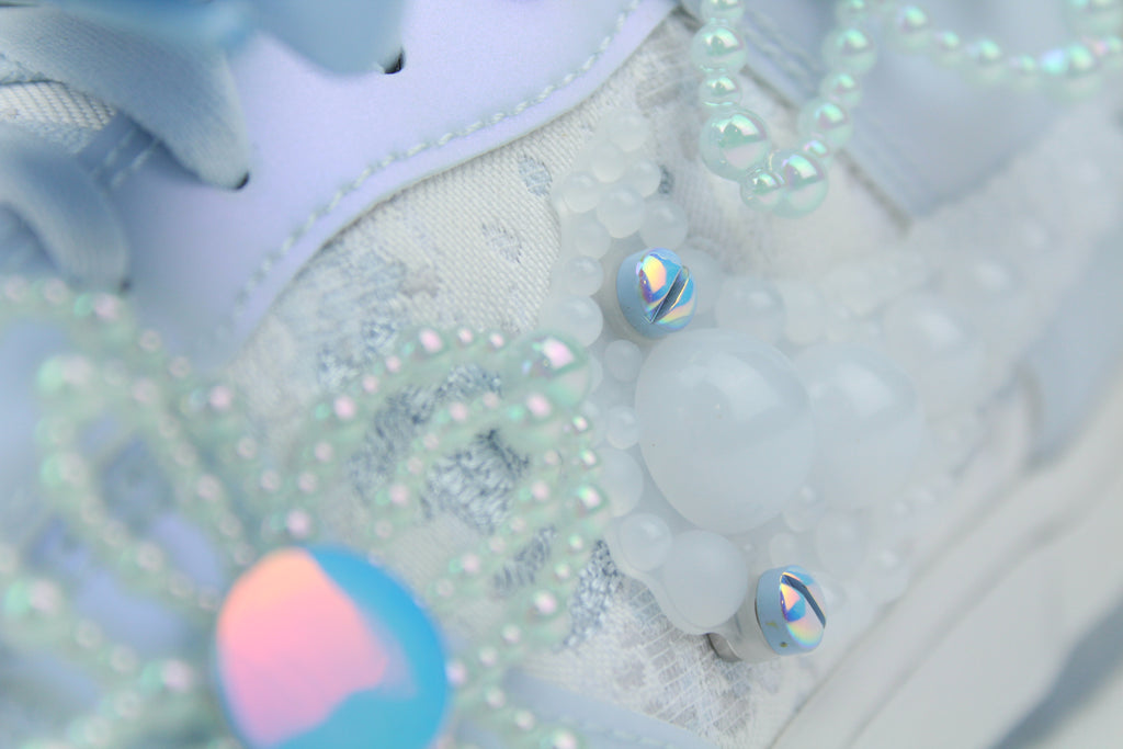 Susan Fang x Nike Dunk Low Artist Collection Women’s – Limited Edition Designer Collaboration Sneakers, Artistic Streetwear Shoes, Premium Lifestyle Trainers