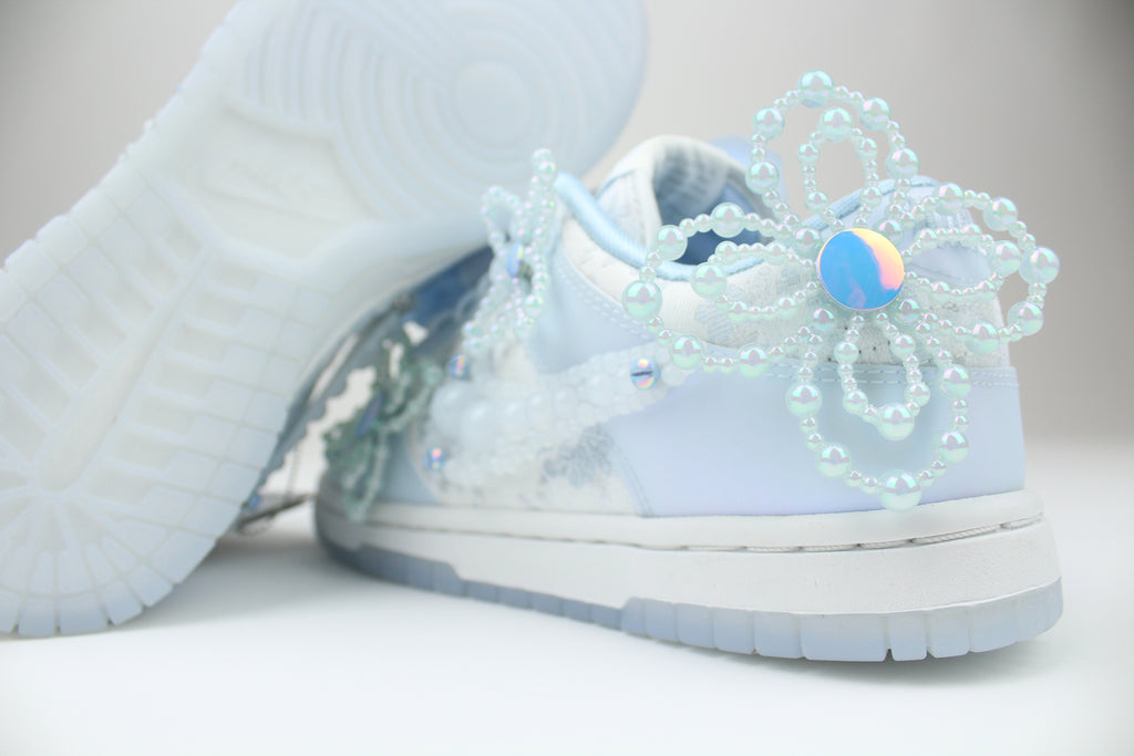 Susan Fang x Nike Dunk Low Artist Collection Women’s – Limited Edition Designer Collaboration Sneakers, Artistic Streetwear Shoes, Premium Lifestyle Trainers