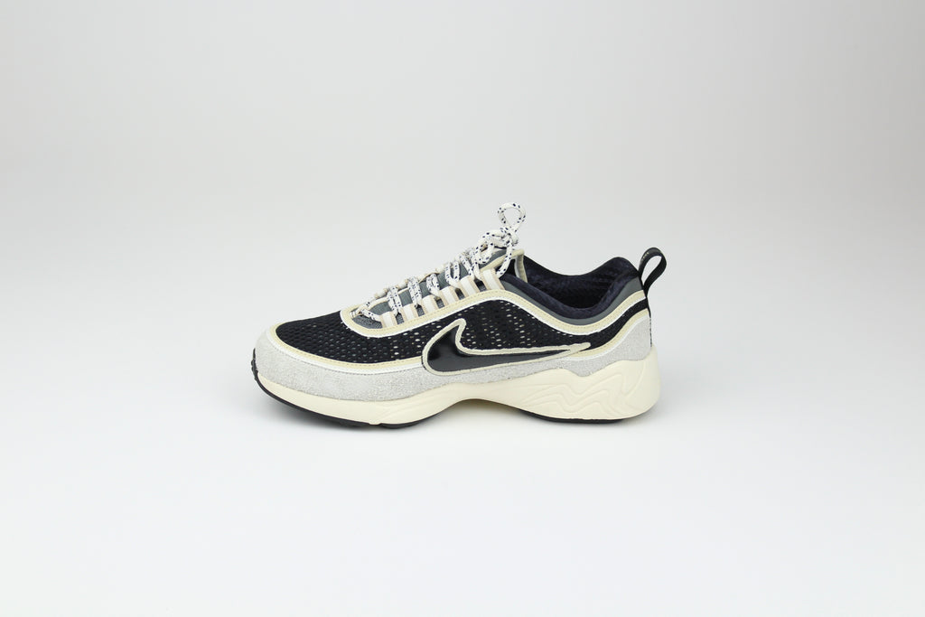 Undefeated x Nike Zoom Spiridon Phantom – Limited Edition Collaboration Sneakers, Cream and Silver Running Shoes, Premium Streetwear Trainers