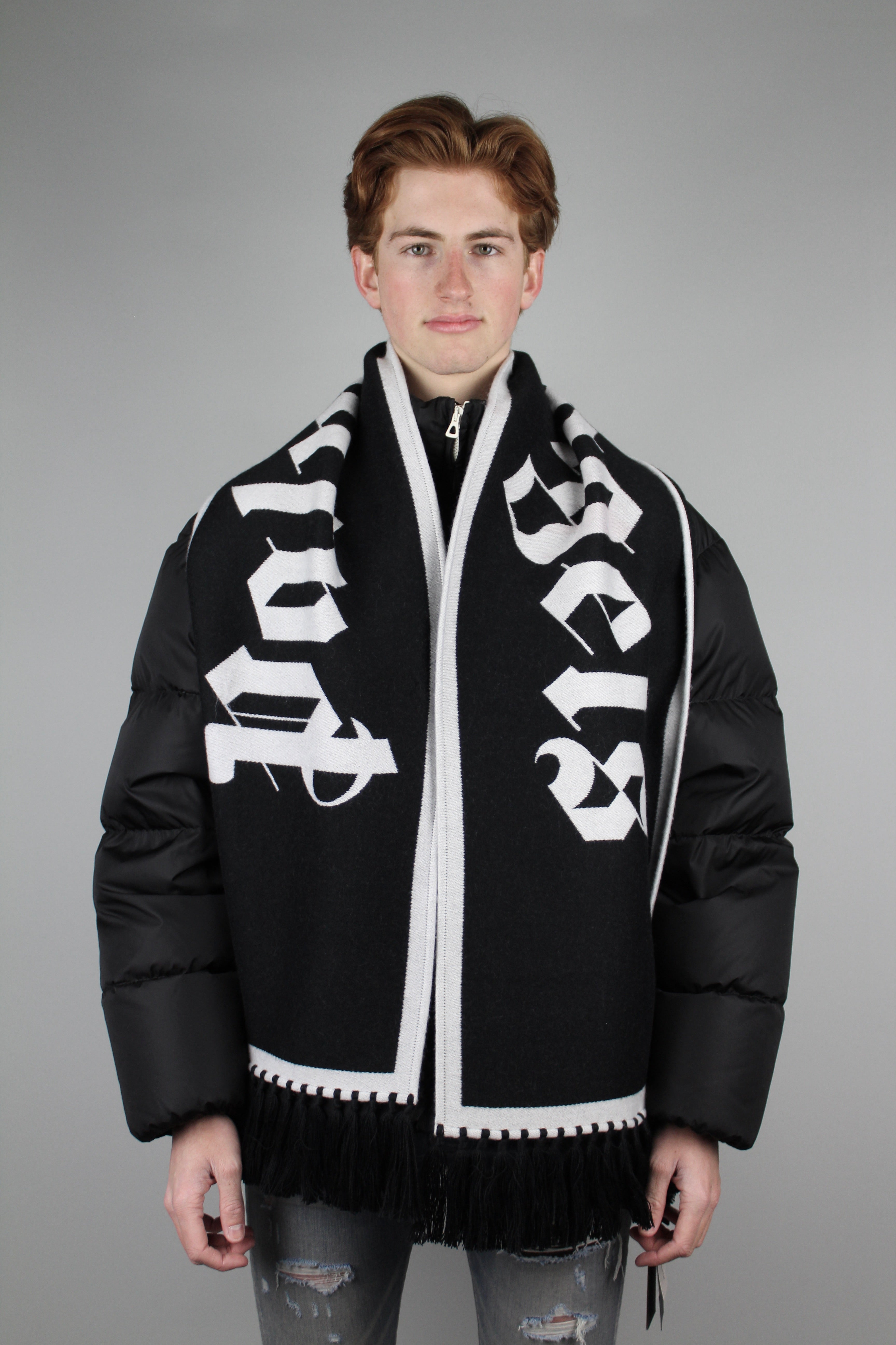Palm Angels Macro Logo Scarf 'Black/White'-8361716285770-The Attic